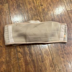 AZMed Maternity Belly Band/free with purchase